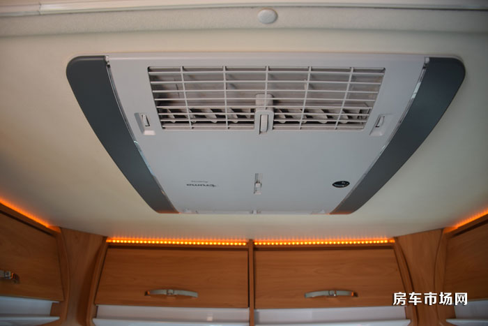 國六標準皮卡房車將上市，內部兩張大床，四驅可選自動擋