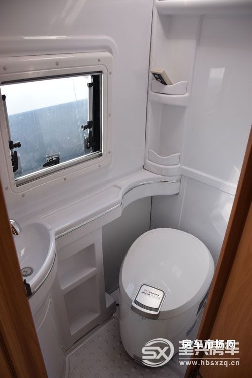 國六標準皮卡房車將上市，內部兩張大床，四驅可選自動擋