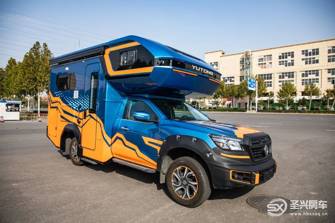 野性十足，四驅還帶差速鎖，宇通全新皮卡房車來襲，開啟你的探險之旅-3.jpg