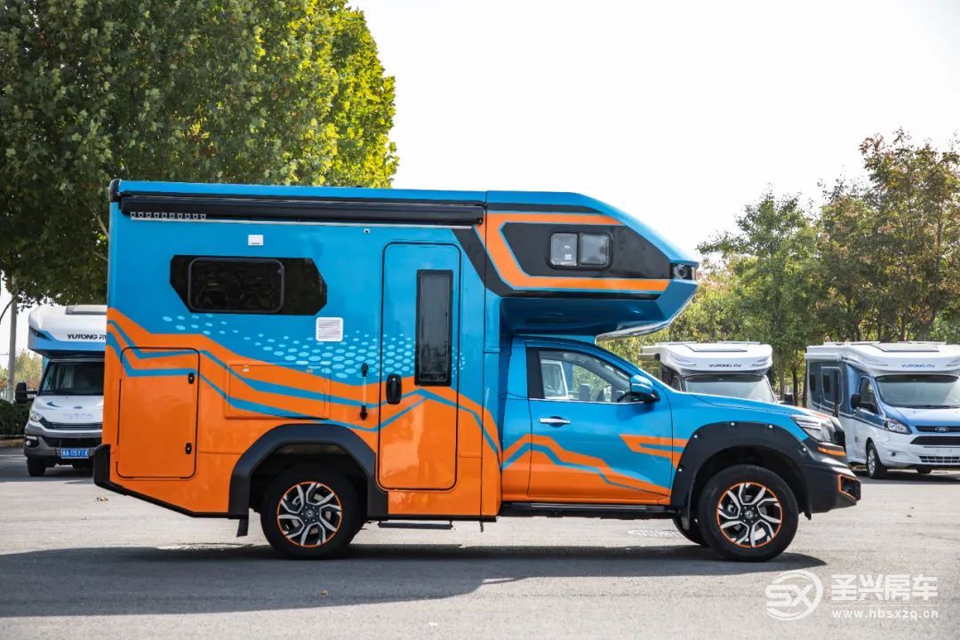野性十足，四驅還帶差速鎖，宇通全新皮卡房車來襲，開啟你的探險之旅-7.jpg