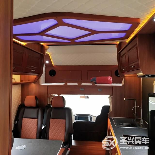 新款江鈴JMC輕卡房車，中式設計老車友最愛，30萬出頭拎包就能住-6.jpg