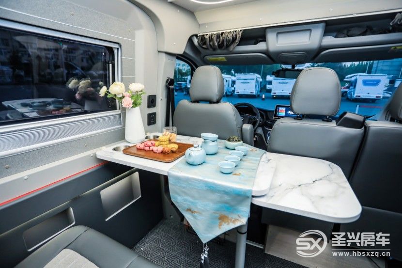 48V電路系統，獨立續航可維持3天，宇通全新B311豪享版房車等你來發現！get?code=ZWQyZjM4YjJkOGM0OGQ1YjFlYzJlNjBhNTg1MjcxOTgsMTY2NzAzNjIzMjg2Nw==