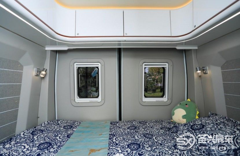 48V電路系統，獨立續航可維持3天，宇通全新B311豪享版房車等你來發現！get?code=OTIwZGEwNGIwNmI1MGU1YzBkNWQ0ZTRlMDIxMzUyYTIsMTY2NzAzNjIzMjg2OA==