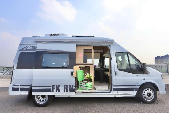 9.7鄭州房車展：飛翔福順B型舒·野悅順房車，小巧靈活，內(nèi)飾溫馨186401cc2951f8737a82fdc2b52603475735