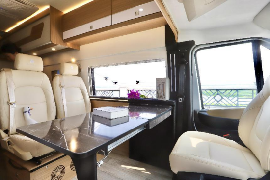 9.7鄭州房車展：飛翔福順B型舒·野悅順房車，小巧靈活，內(nèi)飾溫馨21464a1015519514af49aa13233dd6809360