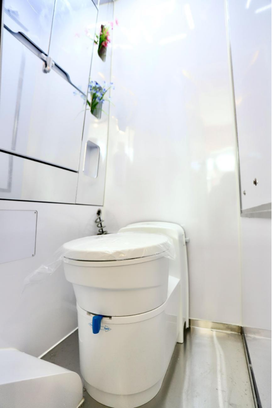 9.7鄭州房車展：飛翔福順B型舒·野悅順房車，小巧靈活，內(nèi)飾溫馨b65d842db6fac614815f134e24f3d9018347