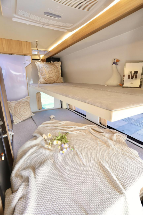 9.7鄭州房車展：飛翔福順B型舒·野悅順房車，小巧靈活，內(nèi)飾溫馨2bfe2df5f3814231086d3bf7d26492ff2845