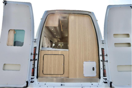 9.7鄭州房車展：飛翔福順B型舒·野悅順房車，小巧靈活，內(nèi)飾溫馨6ea3b1042337a6259f7dfd9f09cdec8b8023