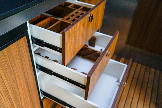 9.7鄭州房車展：宇通長途硬核越野房車威邁E，帶你征服所有不服c45374a9b1d1b91ebf71407e887bb7f88075